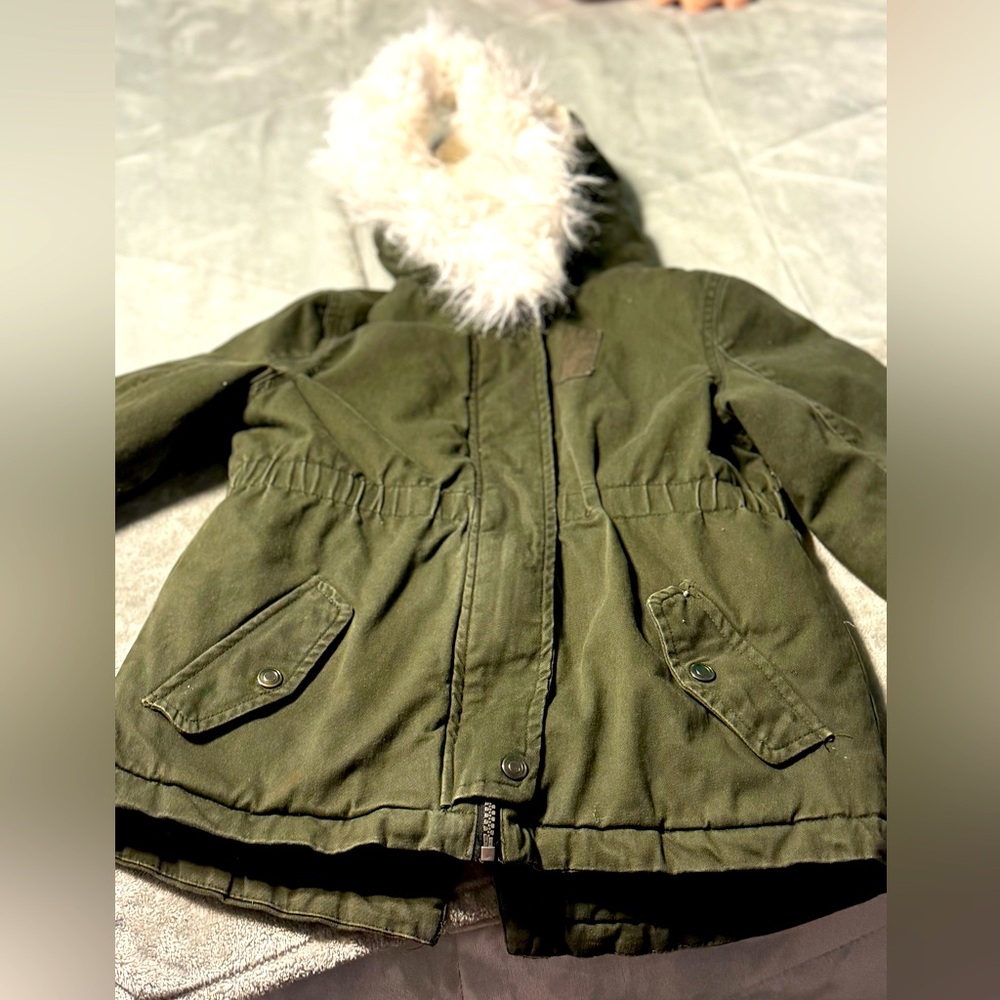 Girls Green fur lined hooded jacket 10/12